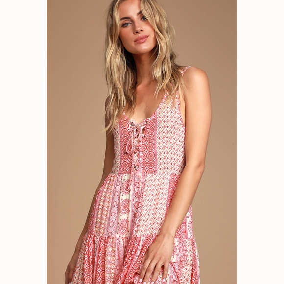 112 NWT Lulu's Cache Creek Red Print Lace-Up Tiered Swing Dress - Picture 4 of 5